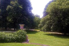 Templeton De Seversky Mansion Yard