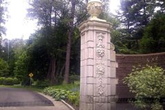Mansion Gates