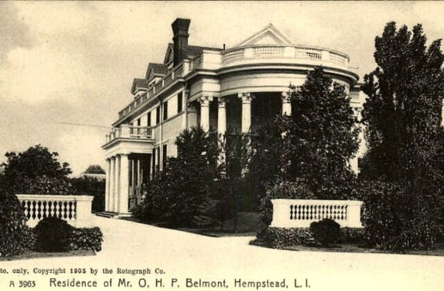 Brookholt, exterior