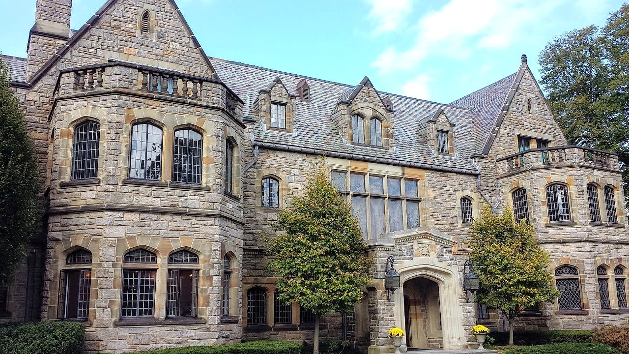 Mill Neck Manor, exterior, front