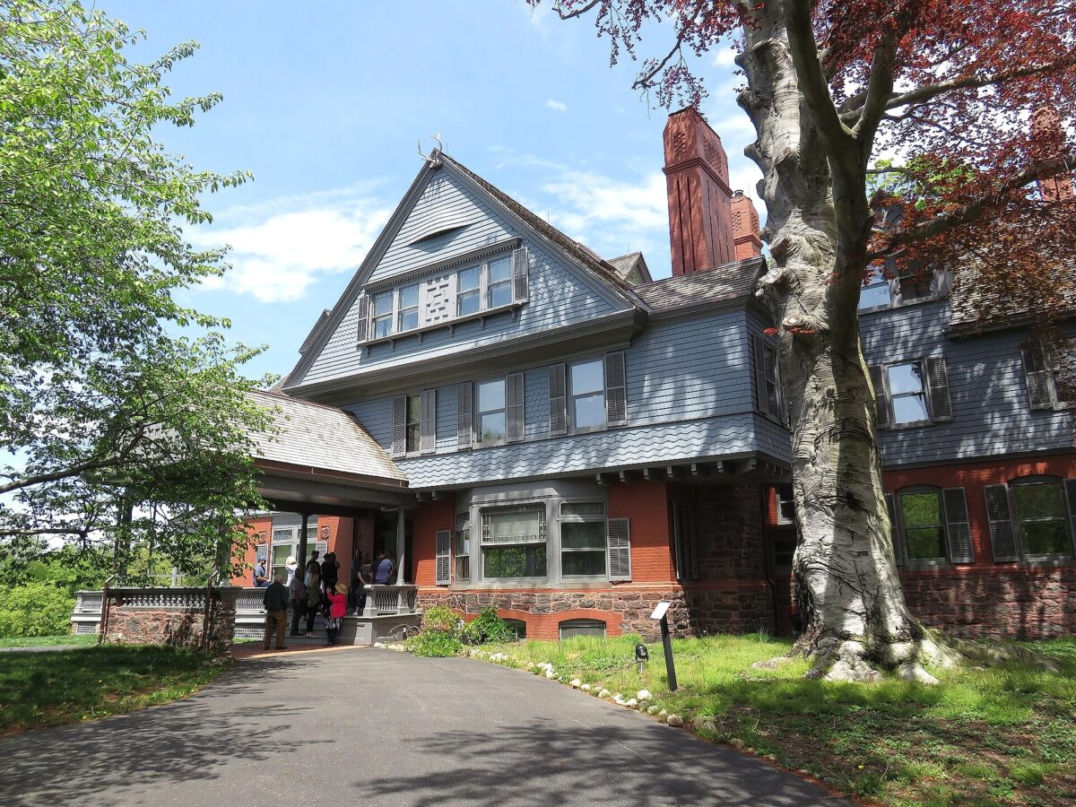 Sagamore Hill, exterior