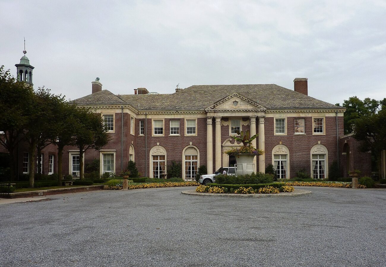 Templeton (White Eagle), exterior, south facade